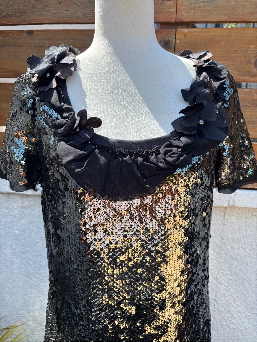 Hanii Y Black Sequin Dress with floral neck detail - Picture 3 of 8